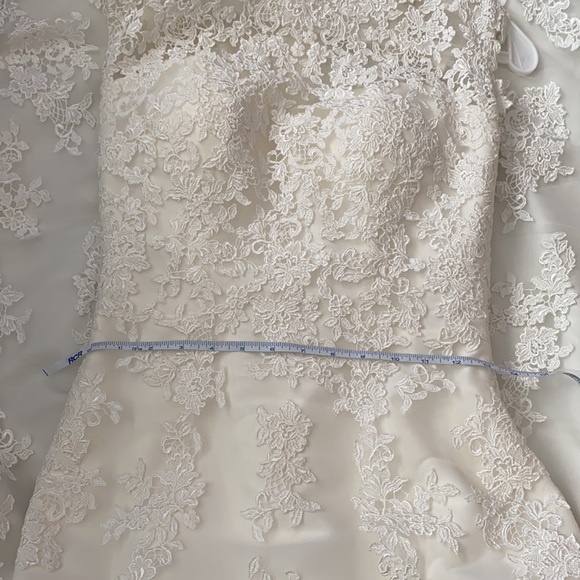 Stella York wedding dress - Picture 5 of 7